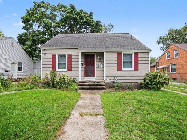 2240 Miner Avenue, Muskegon, MI 49441