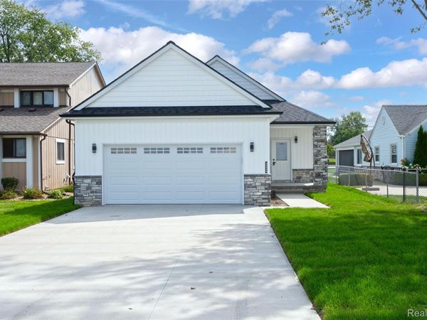 29668 Old North River Road , Harrison Township, Mi 48045