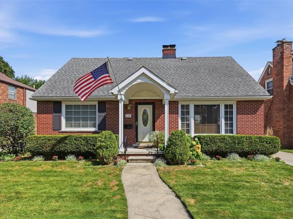 135 Berkley Street, Dearborn, Mi 48124