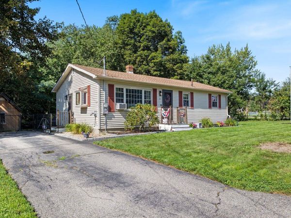 2 Hemlock Circle, Dover, NH 03820