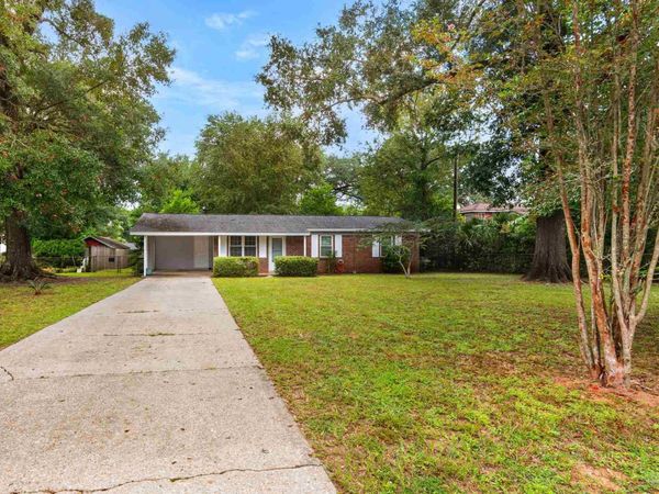 727 N 77th Ave, Pensacola, FL 32506