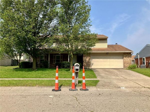 8711 Watergate Drive, Huber Heights, OH 45424