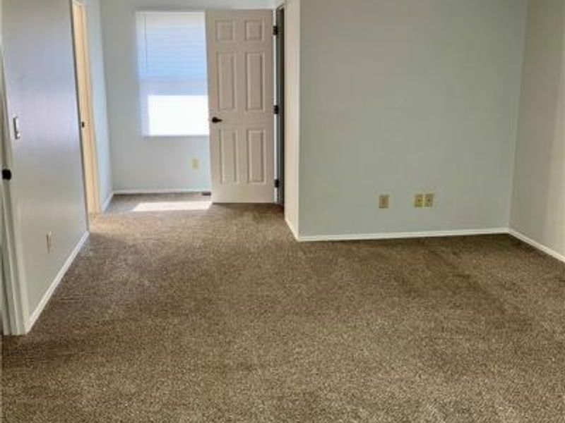 8711 Watergate Drive, Huber Heights, OH 45424 Photo 11