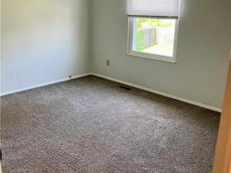 8711 Watergate Drive, Huber Heights, OH 45424 Photo 15