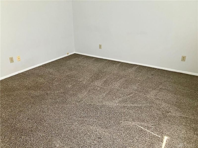 8711 Watergate Drive, Huber Heights, OH 45424 Photo 17
