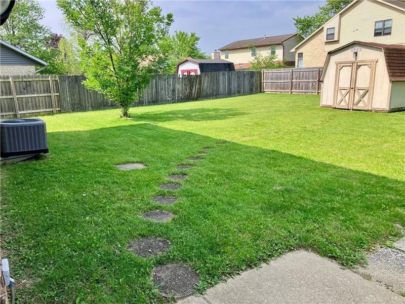 8711 Watergate Drive, Huber Heights, OH 45424 Photo 24