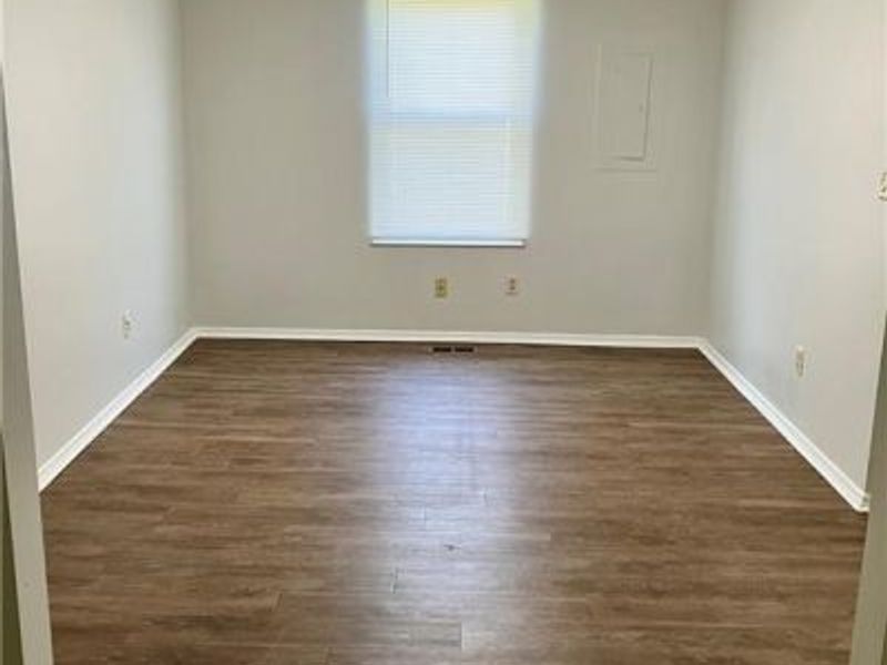 8711 Watergate Drive, Huber Heights, OH 45424 Photo 3