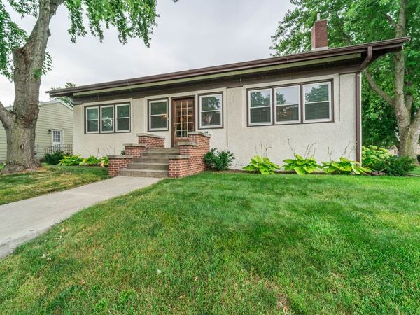708 Lincoln Highway , Nevada, IA 50201