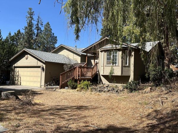 2665 NE Genet Court, Bend, OR 97701