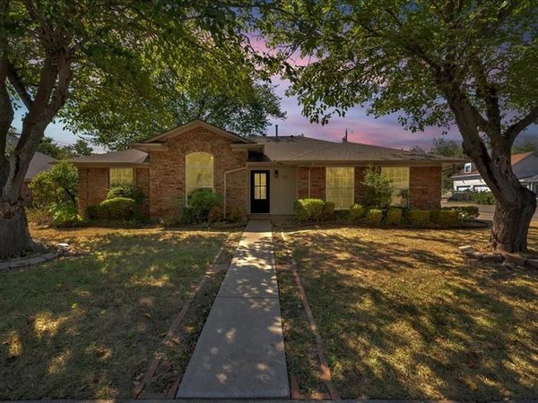 701 E Jacob Street, Pilot Point, TX 76258