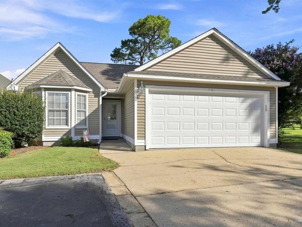 1161 Lionsgate Ln, Gulf Breeze, FL 32563