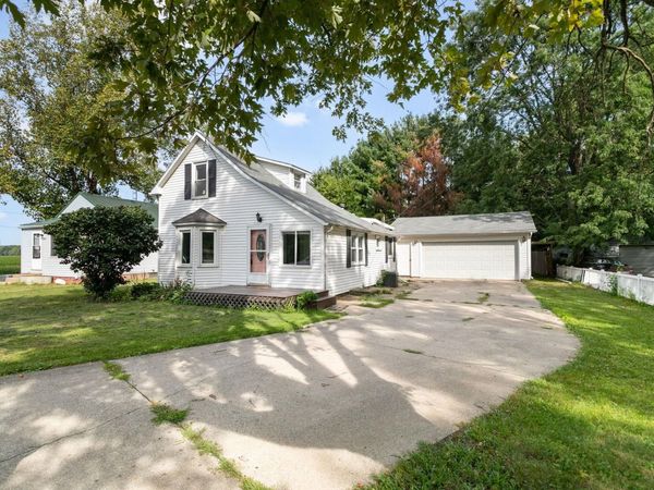 15729 Perry Avenue, Wyatt, IN 46506
