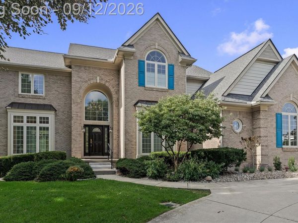 46652 Red Oak Drive, Northville Township, Mi 48168