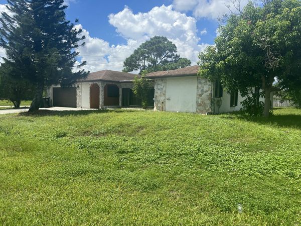 1698 SE Manth Lane, Port St. Lucie, FL 34983
