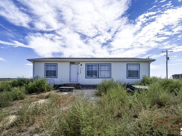 41751 Harbour Rd, Avondale, CO 81022
