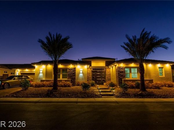 8233 Sweetwater Creek Way , Las Vegas, NV 89113