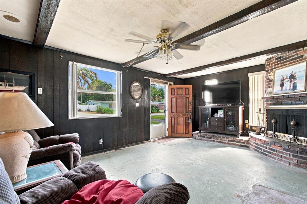 7718 33rd Avenue N, Saint Petersburg, FL 33710 Photo