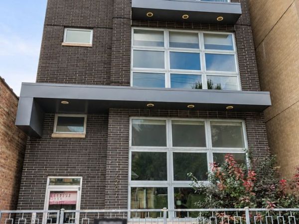 2207 W Belmont Avenue , Unit 3, Chicago, IL 60618