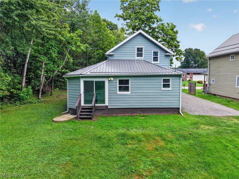 1727 E 49th Street, Ashtabula, OH 44004 Photo 3