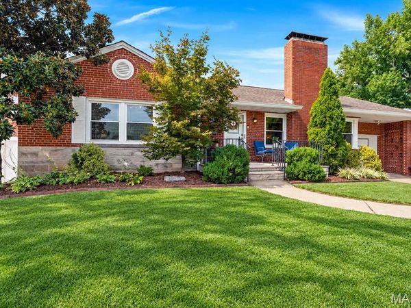 5207 Kingwood Drive , St Louis, MO 63123