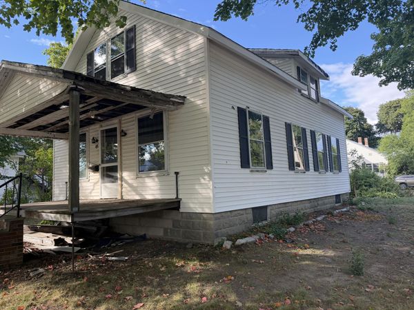 45 Allen Street , Bangor, ME 04401