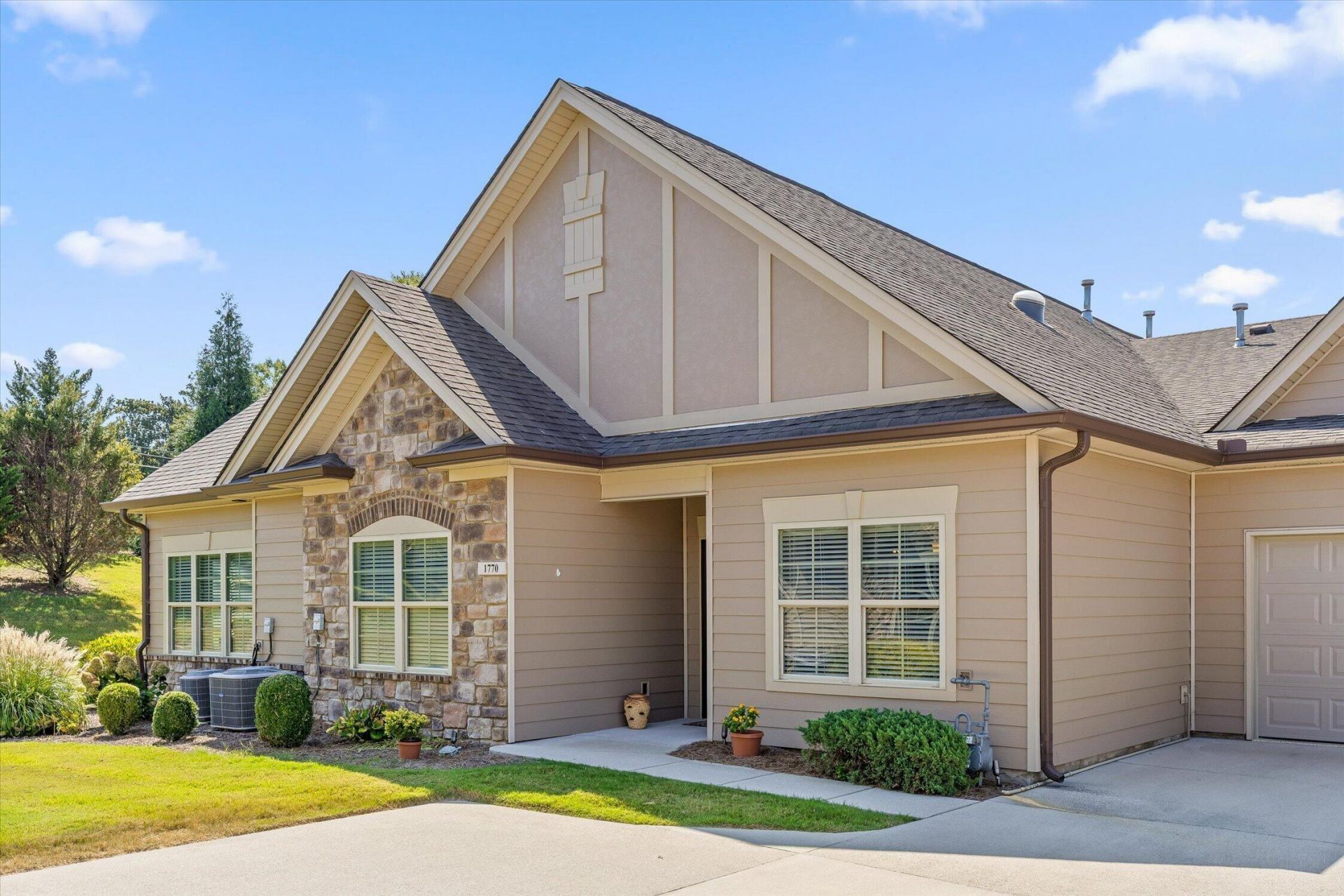 1770 Sedgefield Drive, Ooltewah, TN 37363 Main Photo