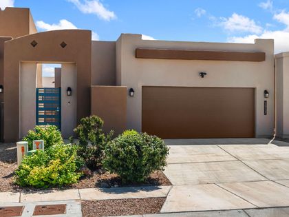 1517 Tierra Verde Loop NW Los Lunas, NM 87031