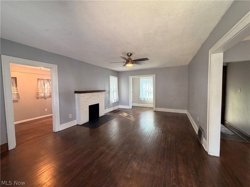 240 Roosevelt Avenue, Cuyahoga Falls, OH 44221 Photo 2