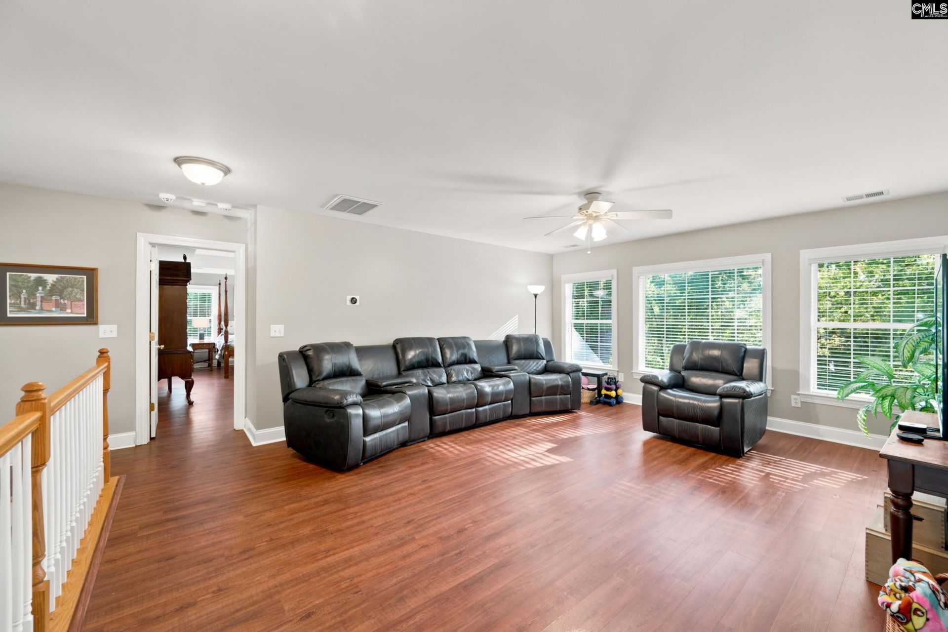 4 Bamboo Grove Court Photo 29