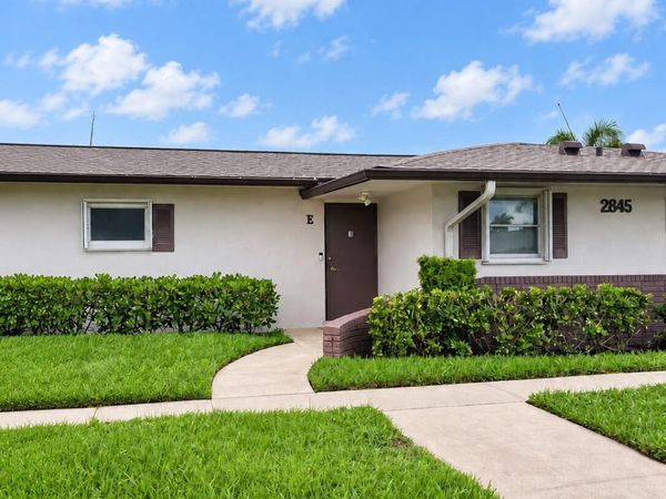 2845 CROSLEY Drive E, Unit E, West Palm Beach, FL 33415