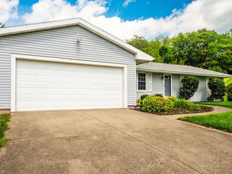 32 Buckhorn Court, Urbana, OH 43078 Photo 2