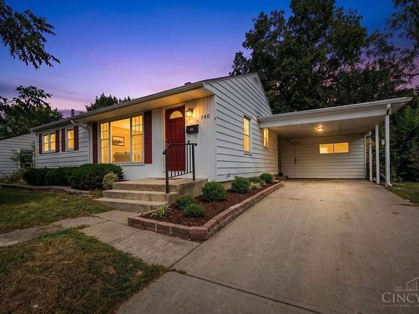 588 Valleyview Drive, Hamilton, OH 45013