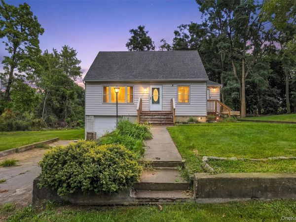 4 Garrett Place , Poughkeepsie, NY 12603