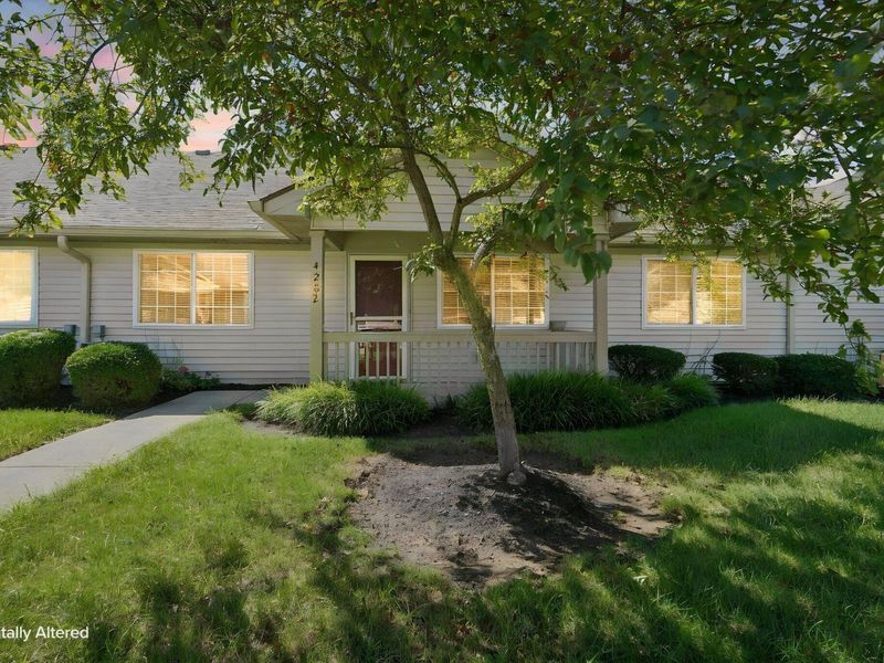 4282 Wincove Dr. Drive, Groveport, OH 43125 Photo 2
