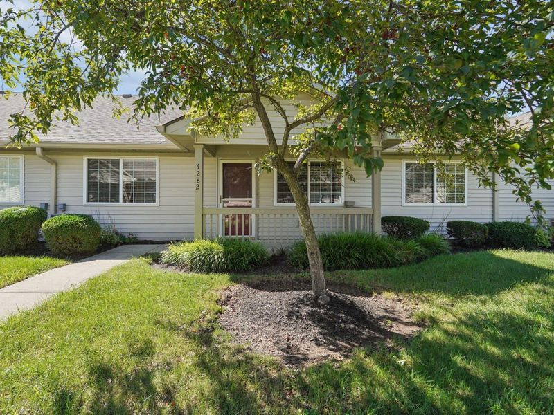 4282 Wincove Dr. Drive, Groveport, OH 43125 Photo 3
