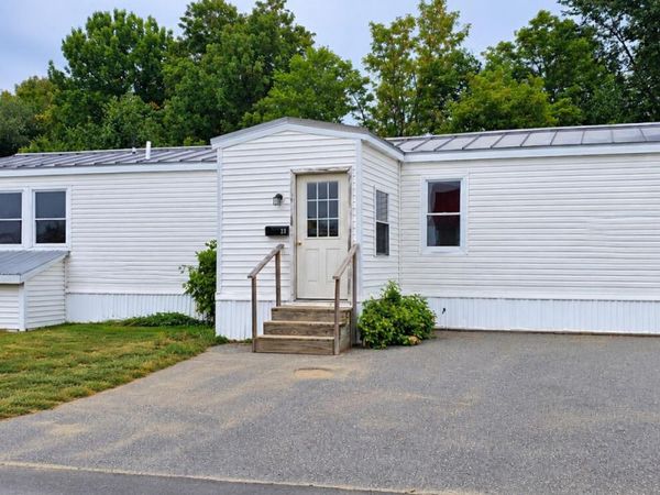 23 Pennell Street , Skowhegan, ME 04976
