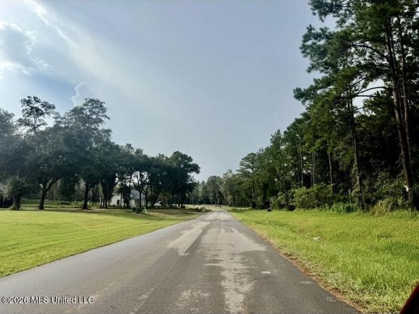 No Robin Street, Vancleave, MS 39565