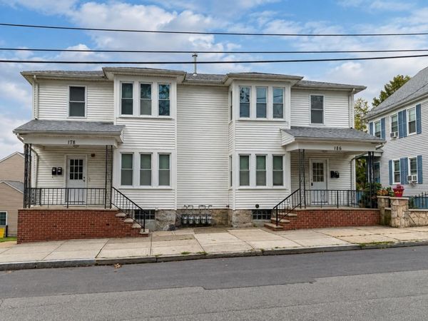 186 Hood, Unit 1E, Fall River, MA 02720