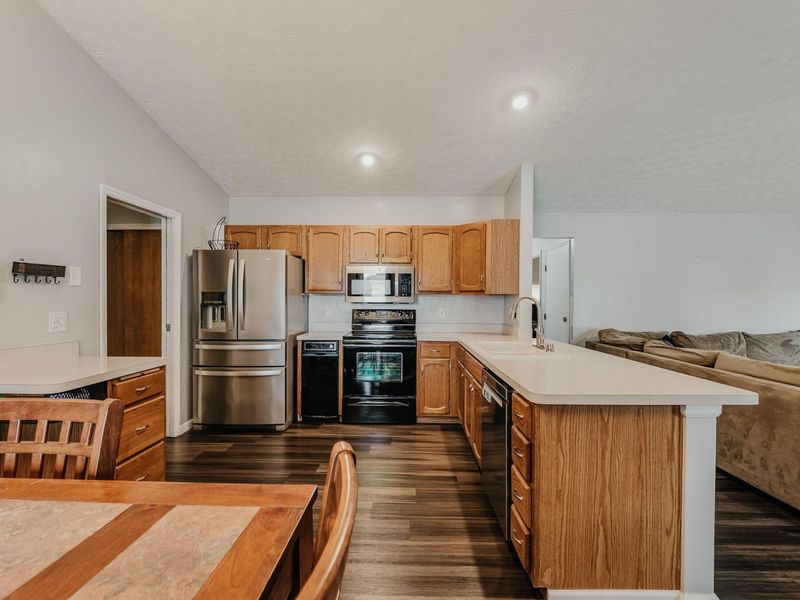 5745 Morningstar Drive, Galloway, OH 43119 Photo 12