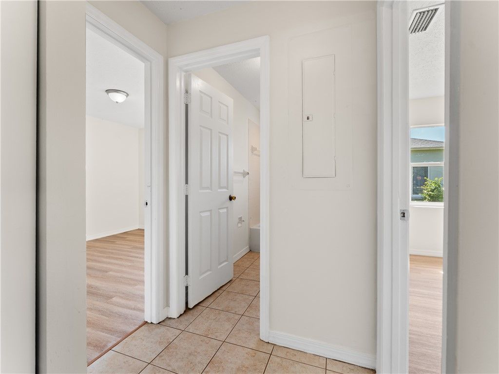 8666 24th Street, Vero Beach, FL 32966 Photo