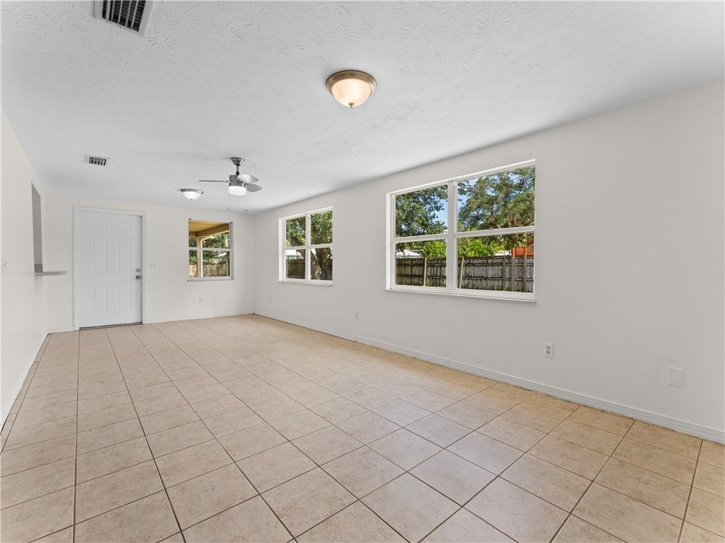 8666 24th Street, Vero Beach, FL 32966 Photo