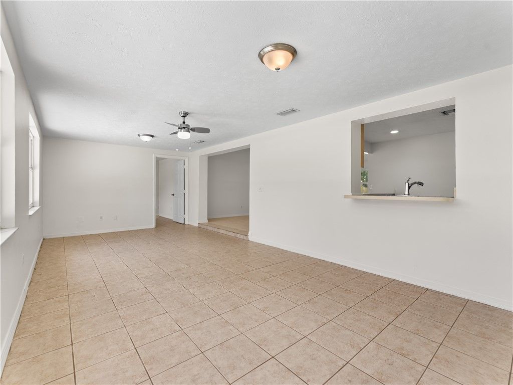8666 24th Street, Vero Beach, FL 32966 Photo