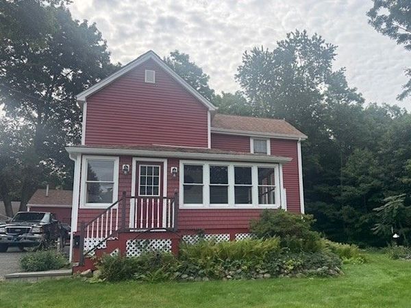 28 Bedford Road, Woburn, MA 01801
