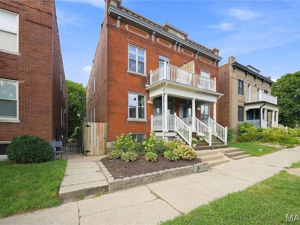3118 Sidney Street, St Louis, MO 63104