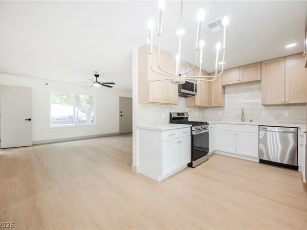 409 Lehman Street , Las Vegas, NV 89110