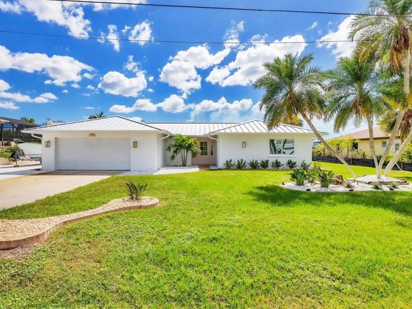 1915 PENNSYLVANIA AVENUE , ENGLEWOOD, FL 34224