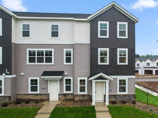 8760 Island EchoTrail N, Unit D, Lake Elmo, MN 55001