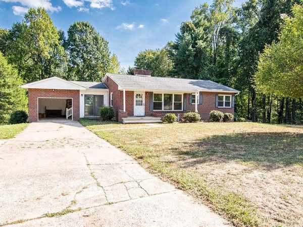 1428 US Highway 311 N, Walnut Cove, NC 27052