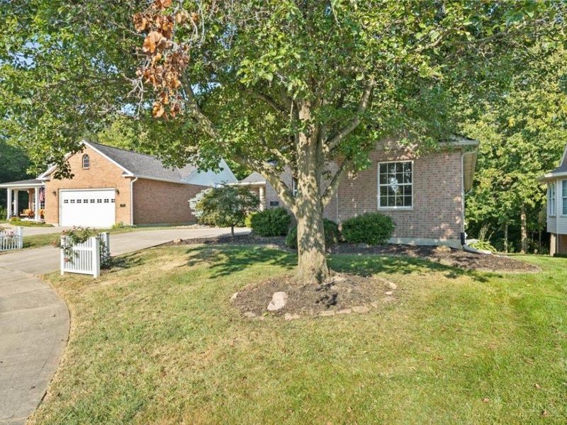 1016 Olde Station Court, Fairfield, OH 45014 Photo 3
