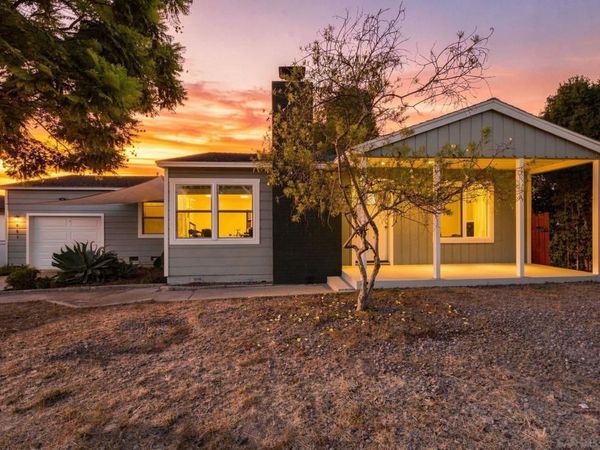 8661 Valencia St, Spring Valley, CA 91977